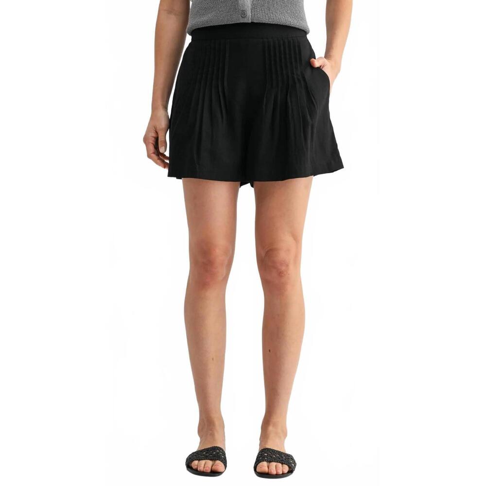 NEW FUN 2 FUN rayon blend pleated shorts in black